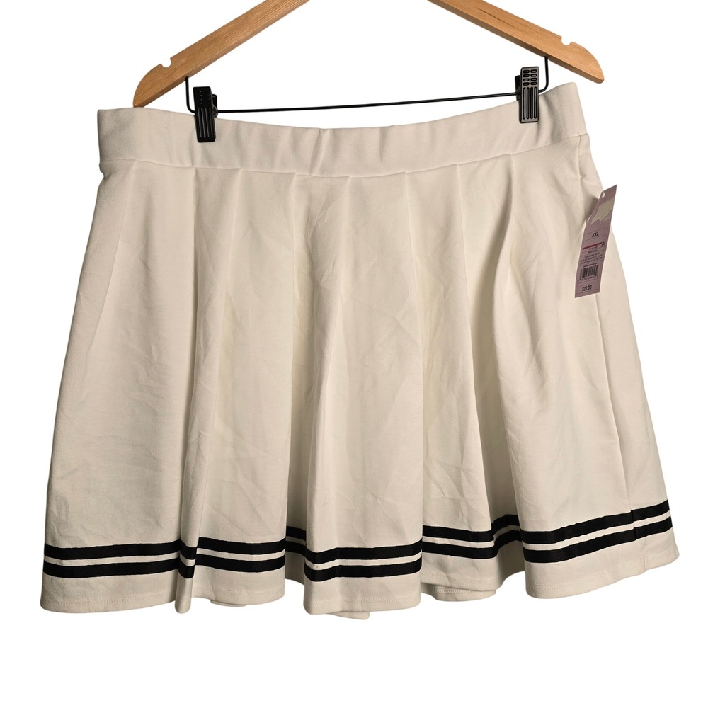 🆕️ NWT- Wild Fable White Pleated Tennis Skirt Black Stripe Trim XXL